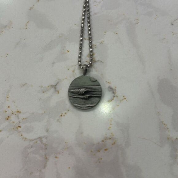 Wave Necklace - Picture 3 of 4